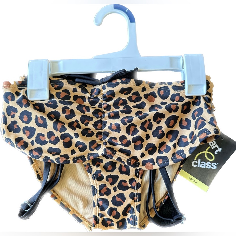 Art Class Delightful Cheetah Shirred Center Bikini - Picture 4 of 5